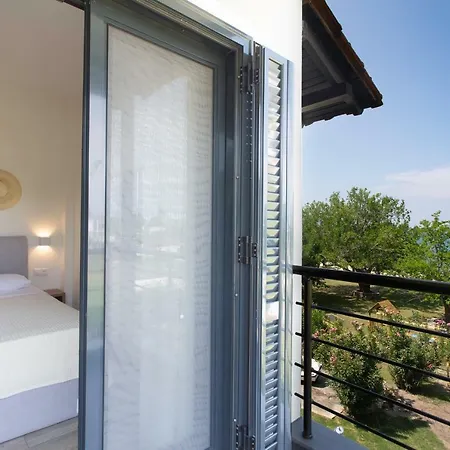 Апарт-отель Kokkinos