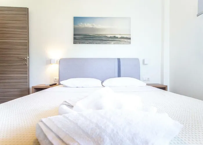 Apart-hotel Kokkinos 3*