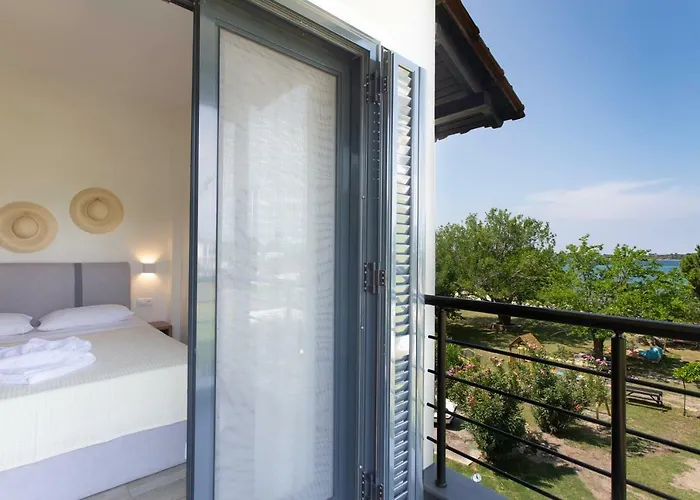 Apart-hotel Kokkinos